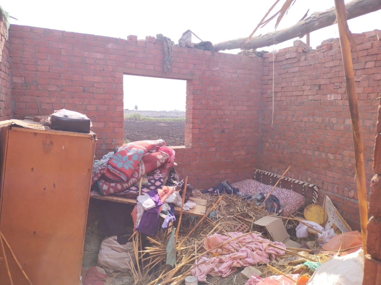 نتيجة الانهيار بالغرفة