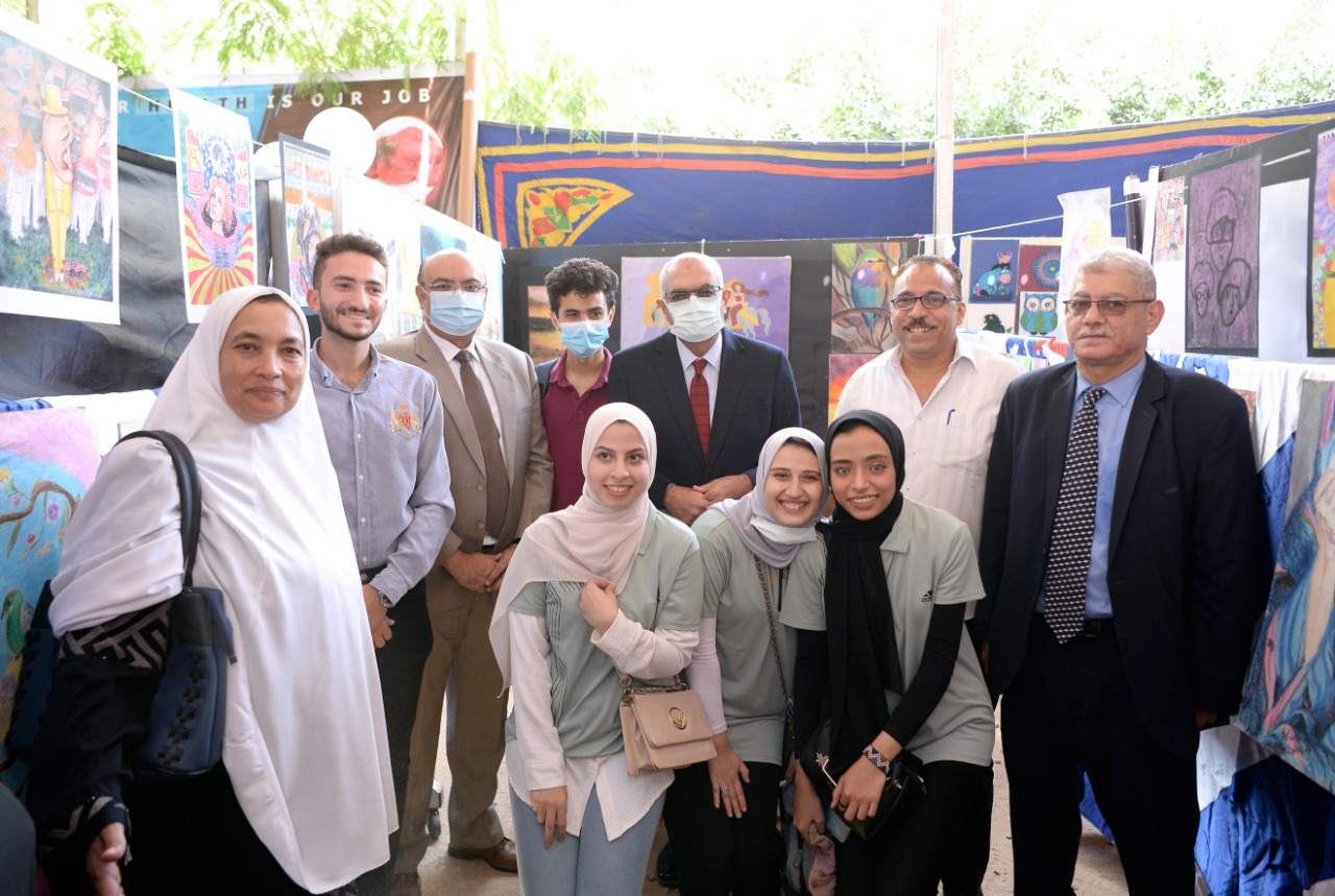 افتتاح مهرجان الأسر الطلابية بجامعة المنصورة (2)