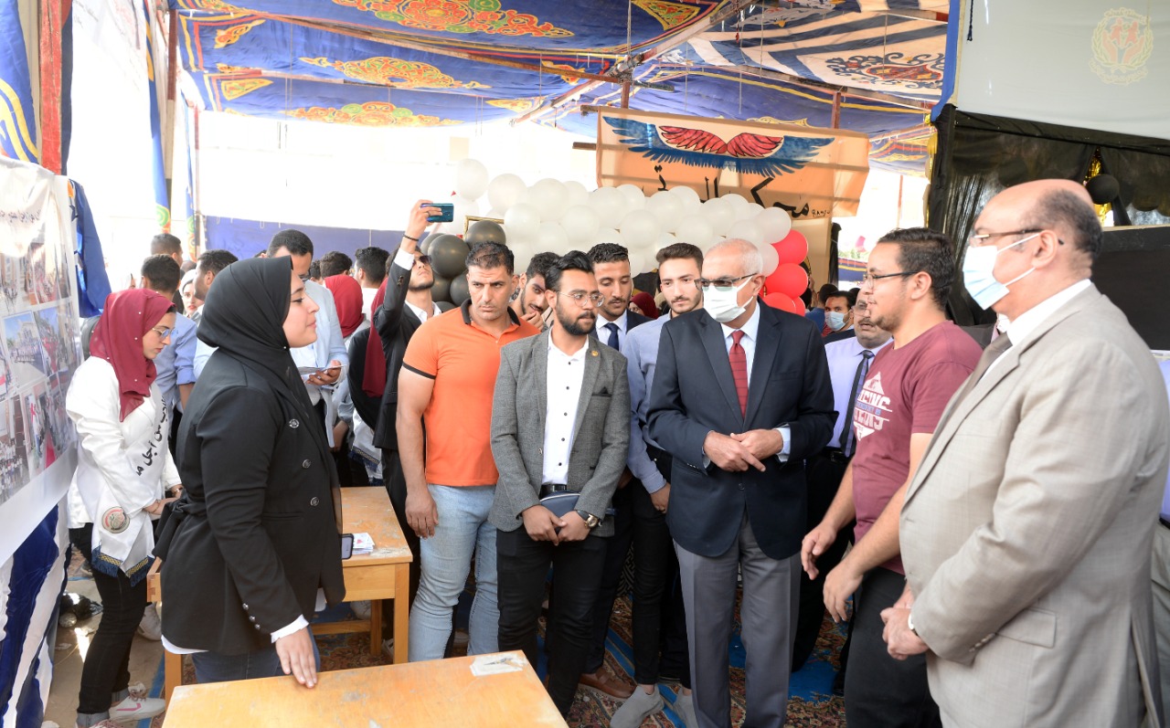 افتتاح مهرجان الأسر الطلابية بجامعة المنصورة (3)