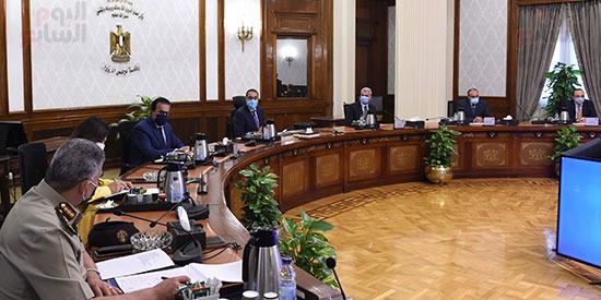 رئيس الوزراء يلتقي ممثلي شركة جريفولز الإسبانية لتجميع وتصنيع مشتقات البلازما  (2)