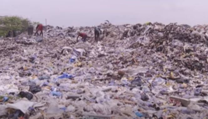 اطنان القمامة فى الكونغو
