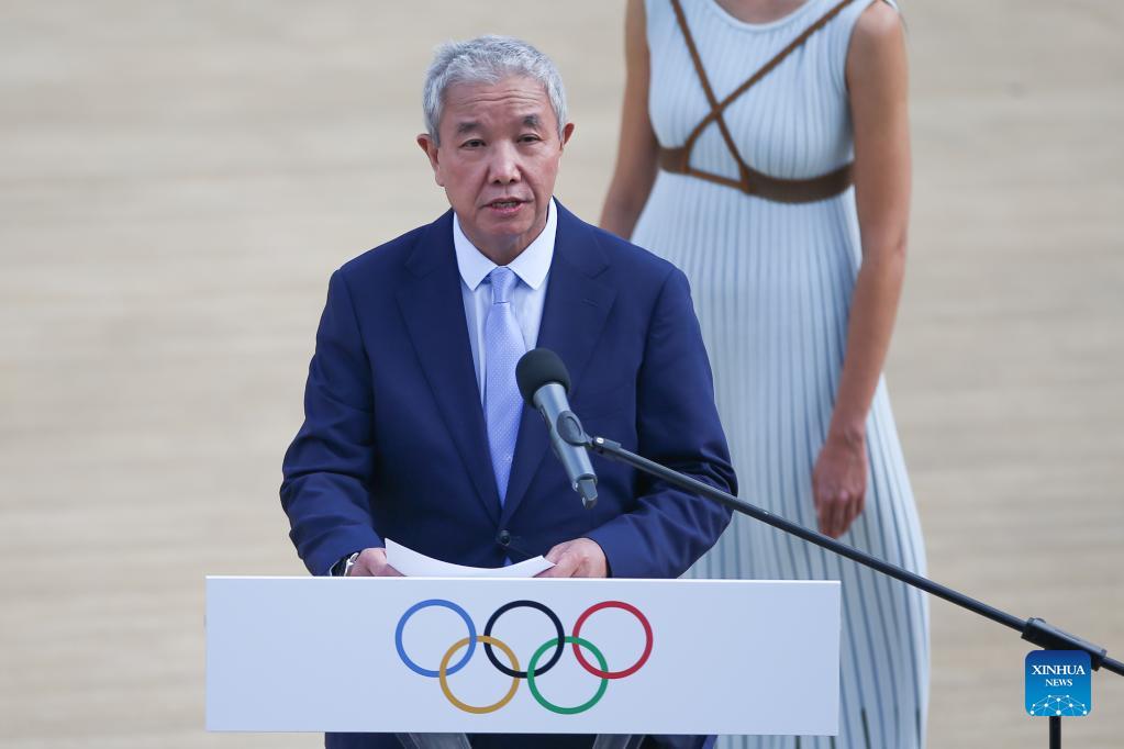 الصين تتسلم شعلة أولمبياد بكين 2022 (8)