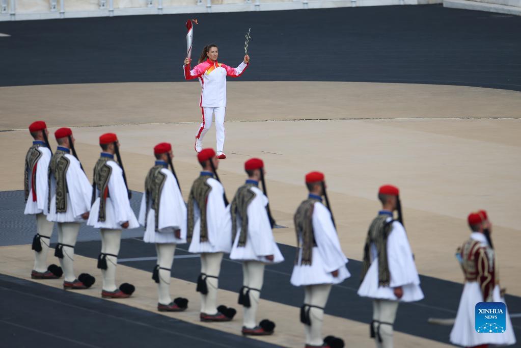الصين تتسلم شعلة أولمبياد بكين 2022 (22)