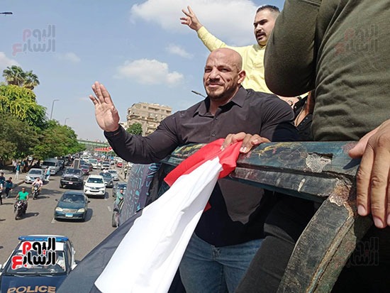 جولة مستر اولمبيا فى شوارع القاهرة