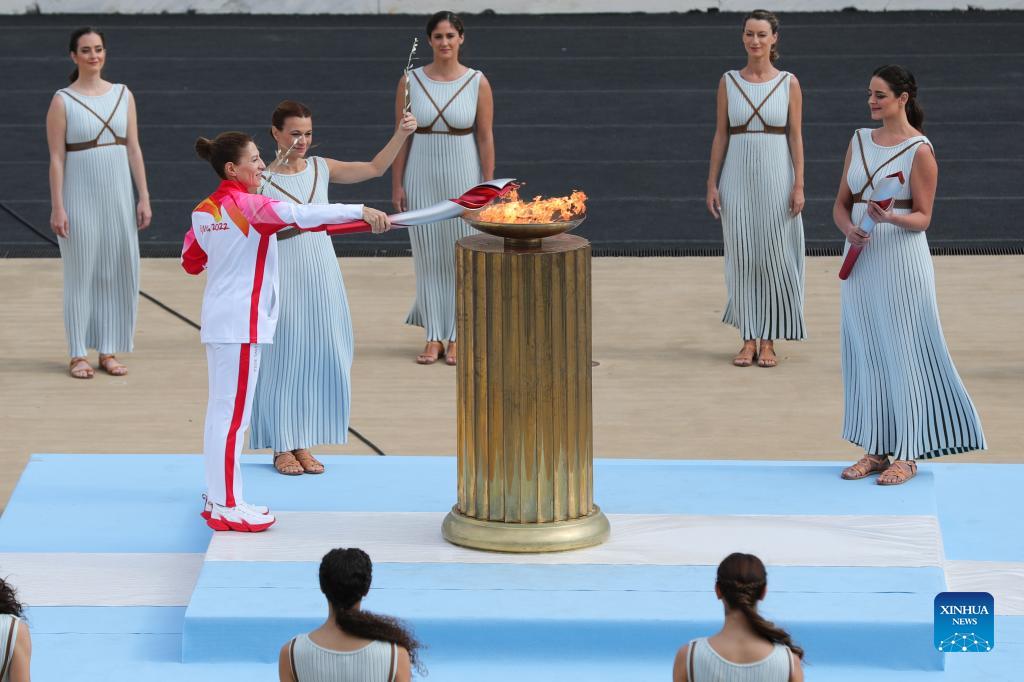 الصين تتسلم شعلة أولمبياد بكين 2022 (20)