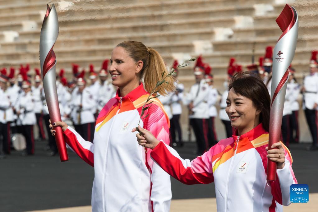 الصين تتسلم شعلة أولمبياد بكين 2022 (28)