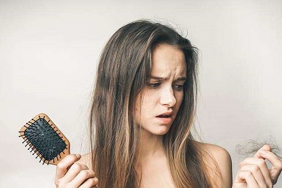 وصفات طبيعية من البصل لمنع تساقط الشعر
