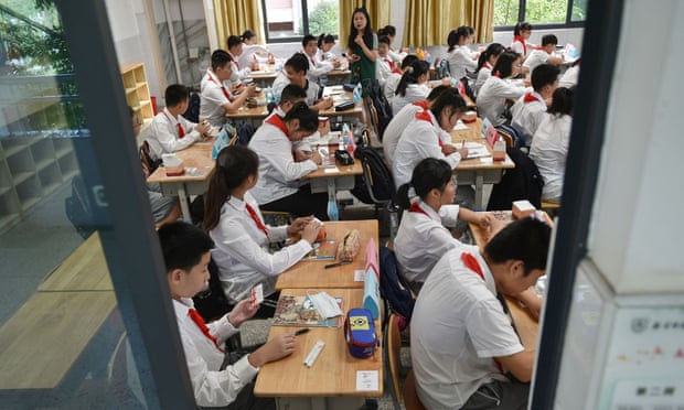طلاب المدارس فى الصين