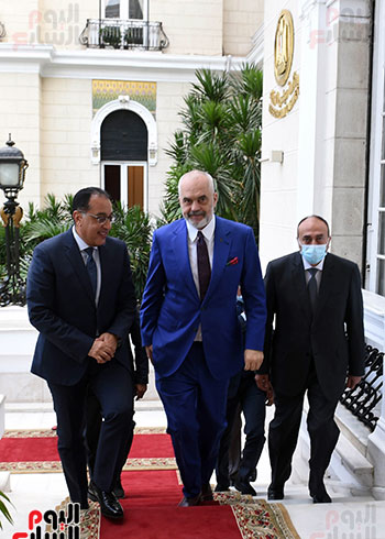 رئيس الوزراء مصطفى مدبولى و إيدي راما رئيس وزراء ألبانيا  (1)