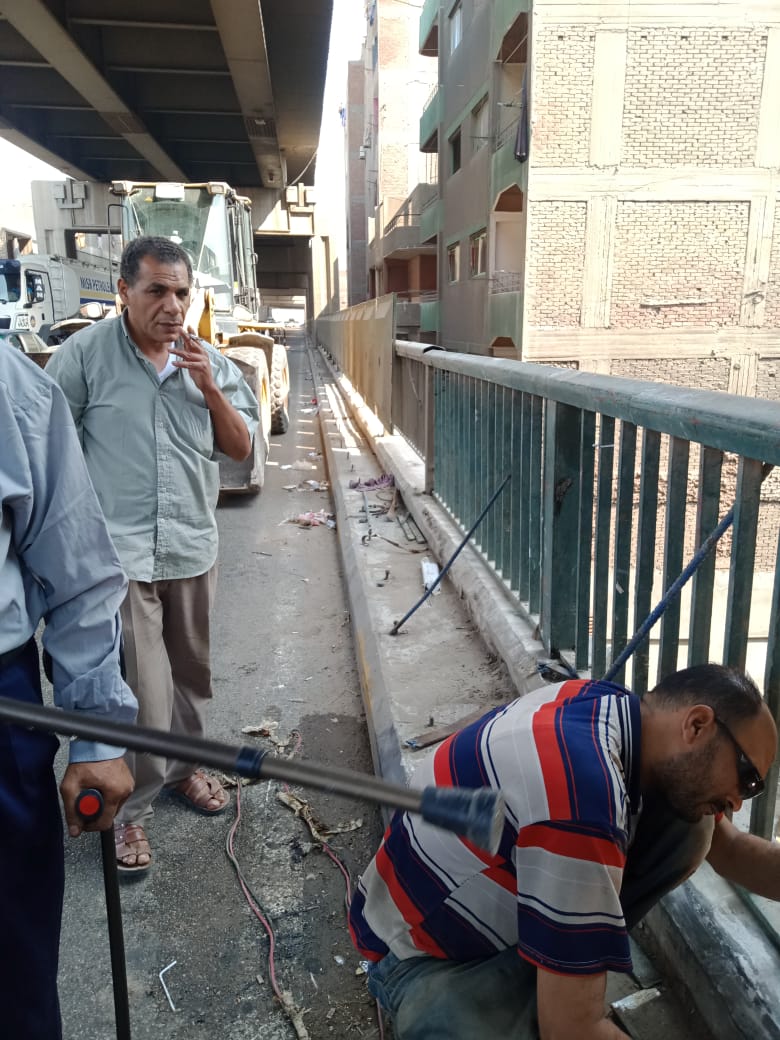 اعمال صيانة كوبرى الساحل ومحور صفط (5)