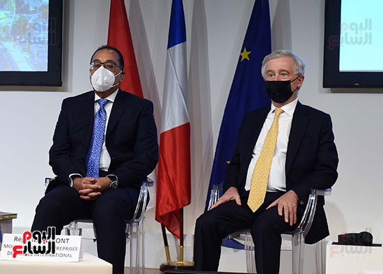 لقاء رئيس الوزراء مع ممثلى 90 شركة  فرنسي (2)