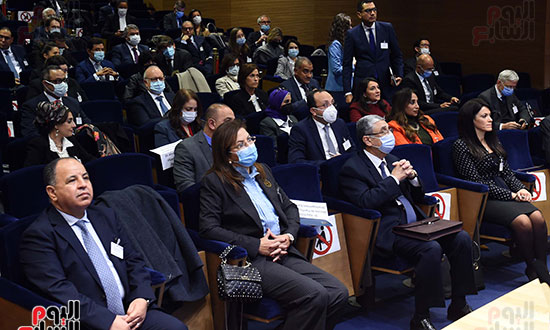 لقاء رئيس الوزراء مع ممثلى 90 شركة  فرنسي (3)