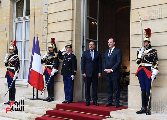 مصطفى مدبولى، رئيس مجلس الوزراء وجون كاستيكس، رئيس وزراء فرنسا (6)