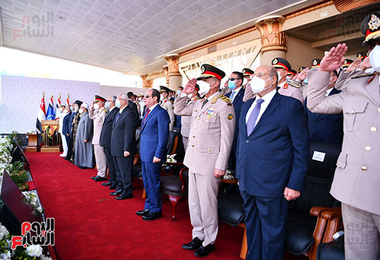 الرئيس السيسى يشهد حفل تخرج دفعة جديدة من طلبة الكليات العسكرية  (18)