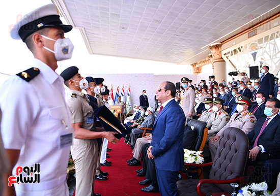 الرئيس السيسى يشهد حفل تخرج دفعة جديدة من طلبة الكليات العسكرية  (16)