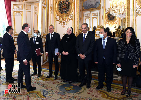 مصطفى مدبولى، رئيس مجلس الوزراء وجون كاستيكس، رئيس وزراء فرنسا (8)