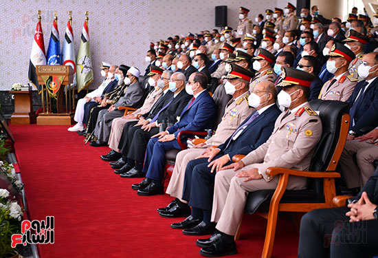 الرئيس السيسى يشهد حفل تخرج دفعة جديدة من طلبة الكليات العسكرية  (14)