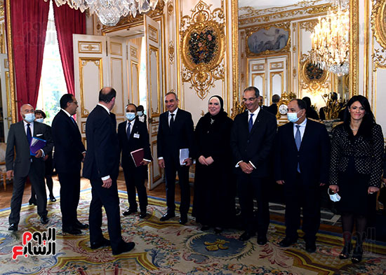 مصطفى مدبولى، رئيس مجلس الوزراء وجون كاستيكس، رئيس وزراء فرنسا (9)