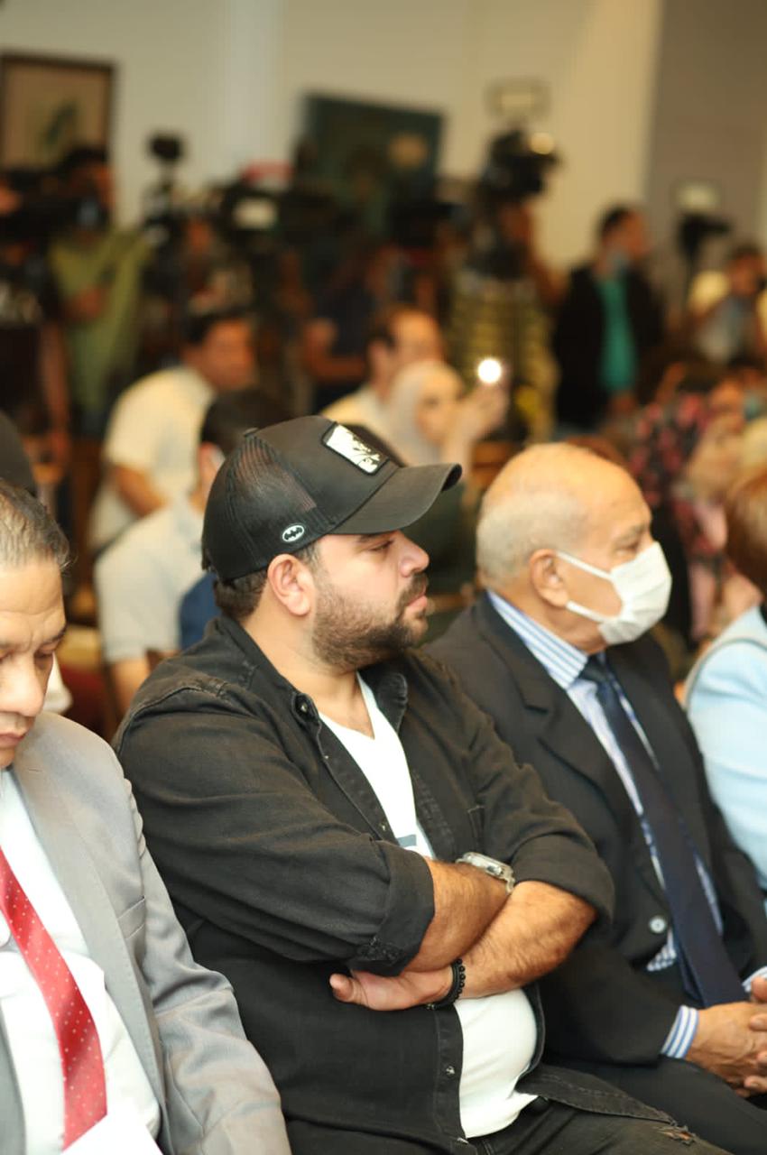 سفير تونس خلال المؤتمر الصحفي لمهرجان شرم الشيخ المسرحى (1)
