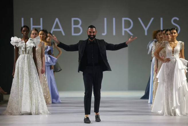 المصمم إيهاب جريس في عرض أسبوع الموضة في دبي
