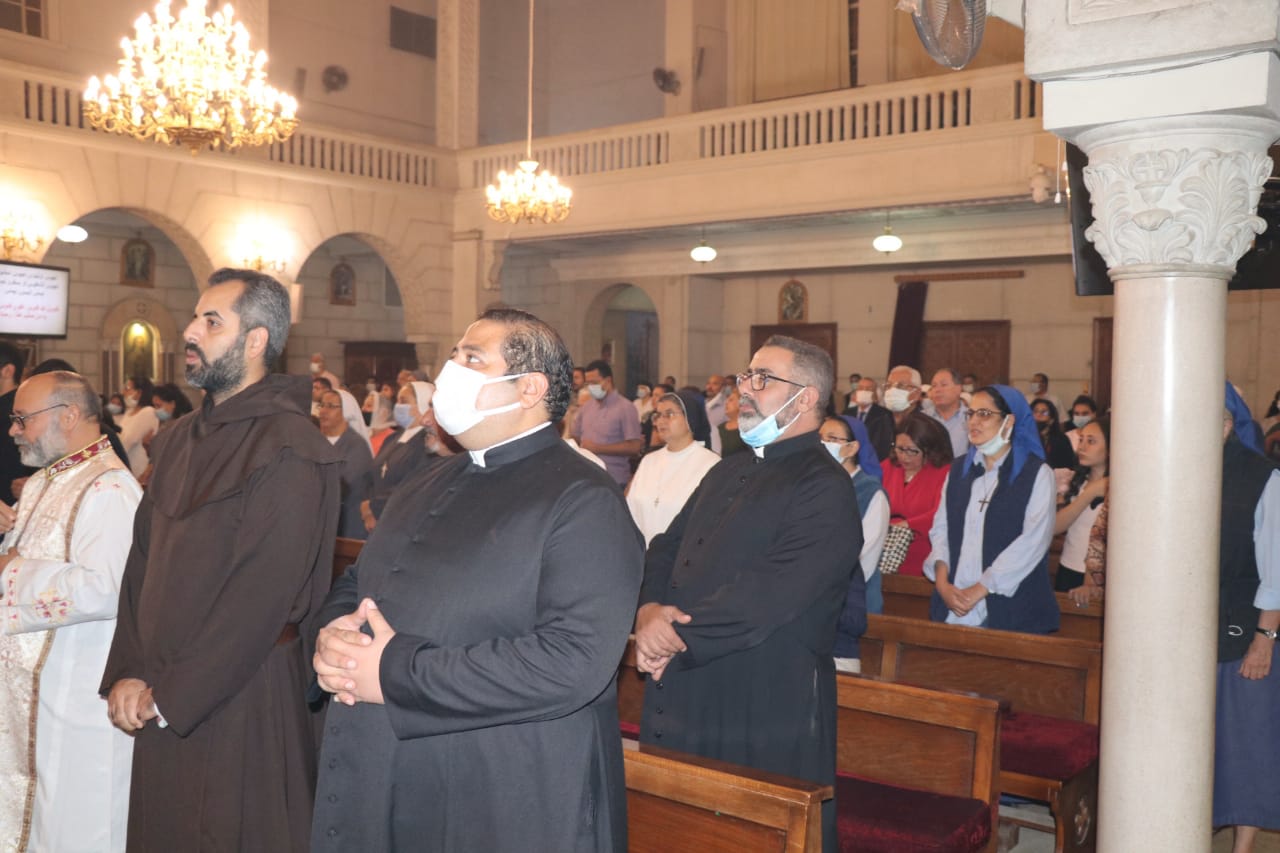 الحضور فى قداس المسيرة السينودسية