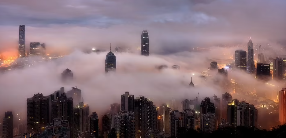 الغيوم في هونغ كونغ