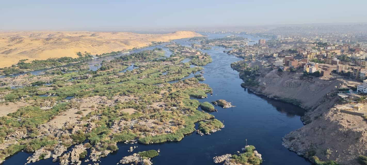 نهر النيل فى أسوان