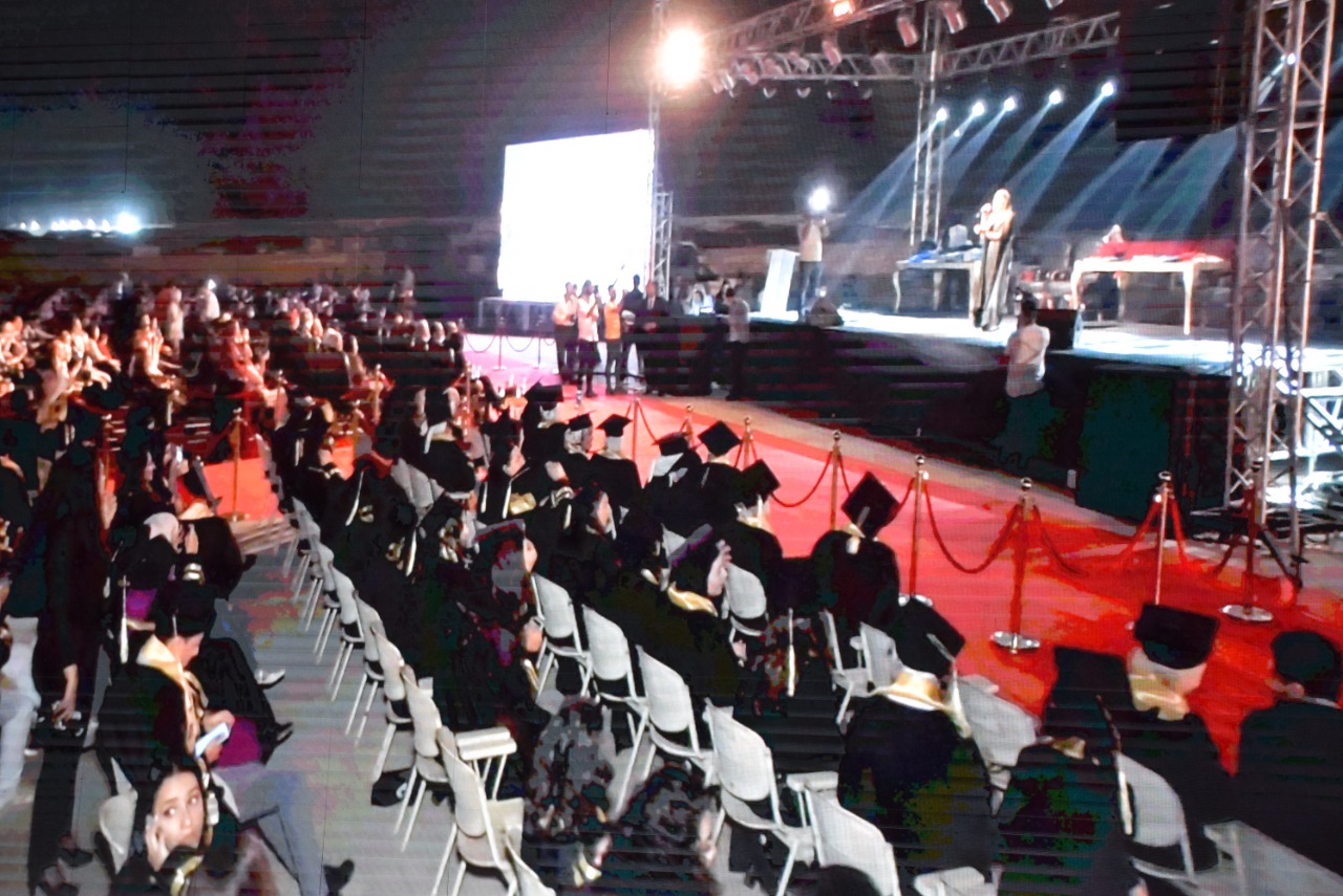 حفل تخرج طلاب كلية الفنون الجميلة جامعة حلوان (7)