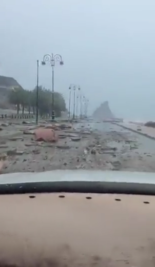 اضرار الاعصار فى عمان
