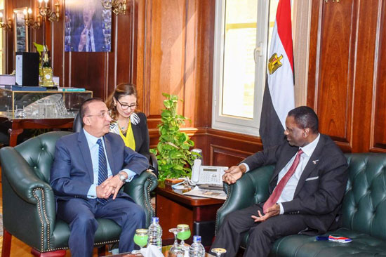 محافظ الإسكندرية وسفير ناميبيا بالقاهرة (2)