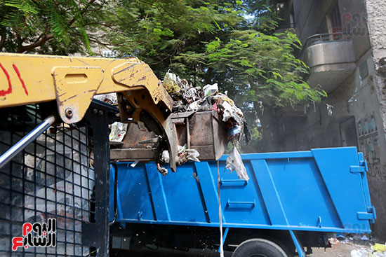 رفع الاشغالات والقمامة في منطقة السيدة زينب  (15)