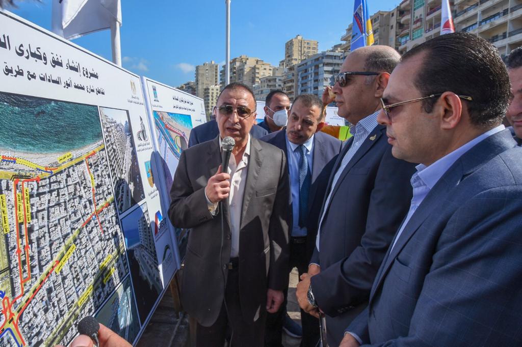 محافظ الإسكندرية يكشف تفاصيل مشروع إنشاء نفق وكباري شارع 45