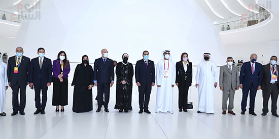 رئيس الوزراء يزور جناح دولة الإمارات فى معرض إكسبو (4)