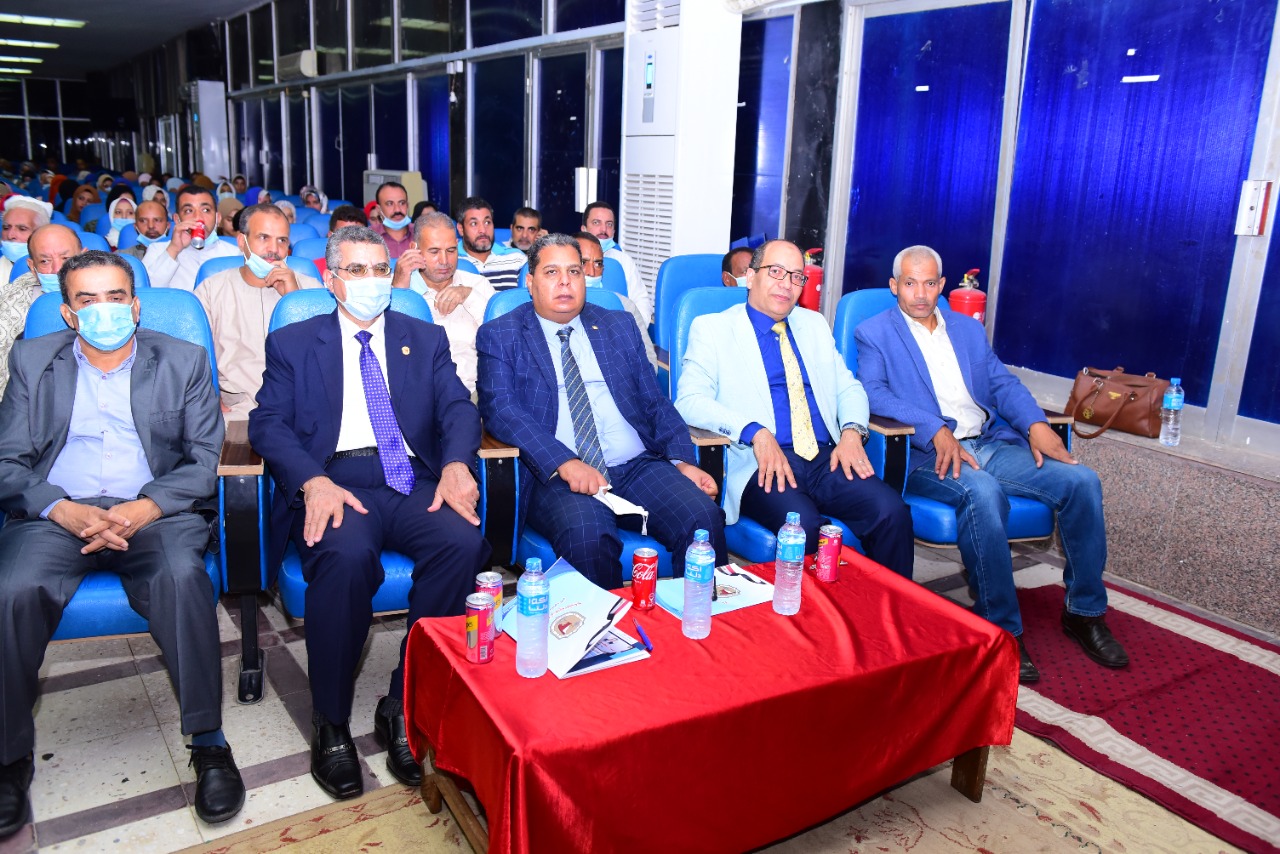 شخصيات بالندوة شخصيات بالندوة