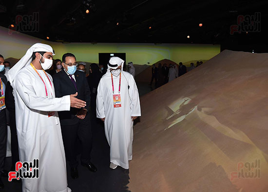 رئيس الوزراء يزور جناح دولة الإمارات فى معرض إكسبو (1)