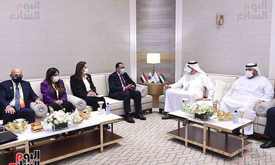 رئيس الوزراء يلتقي وزير الصناعة والتكنولوجيا المتقدمة بدولة الإمارات  (2)