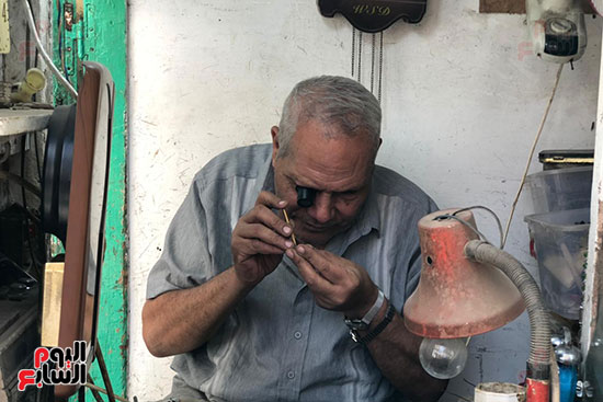 عم-عبده-ساعاتى-المنصورة-داخل-الكشك عم-عبده-ساعاتى-المنصورة-داخل-الكشك