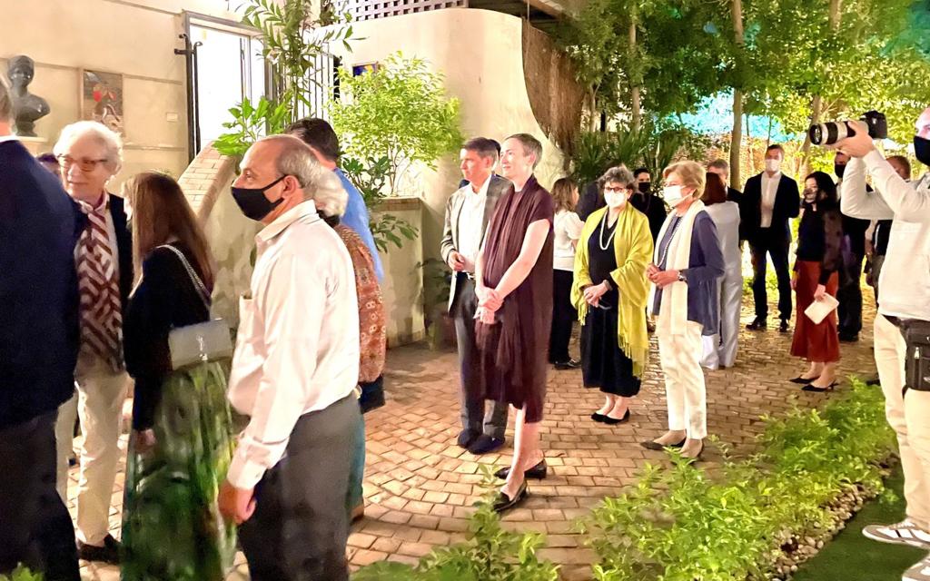 جانب من الزيارة جانب من الزيارة