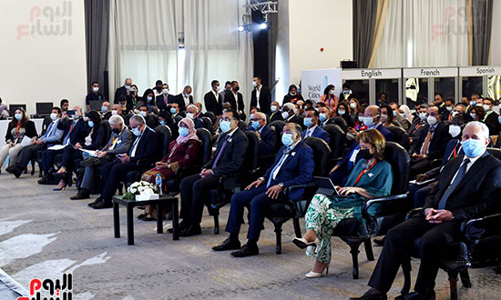 حضور رئيس الوزراء مؤتمراليوم العالمى للمدن بالاقصر  (14)