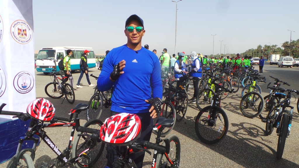 أحمد عبد النبى مدرب الدراجات