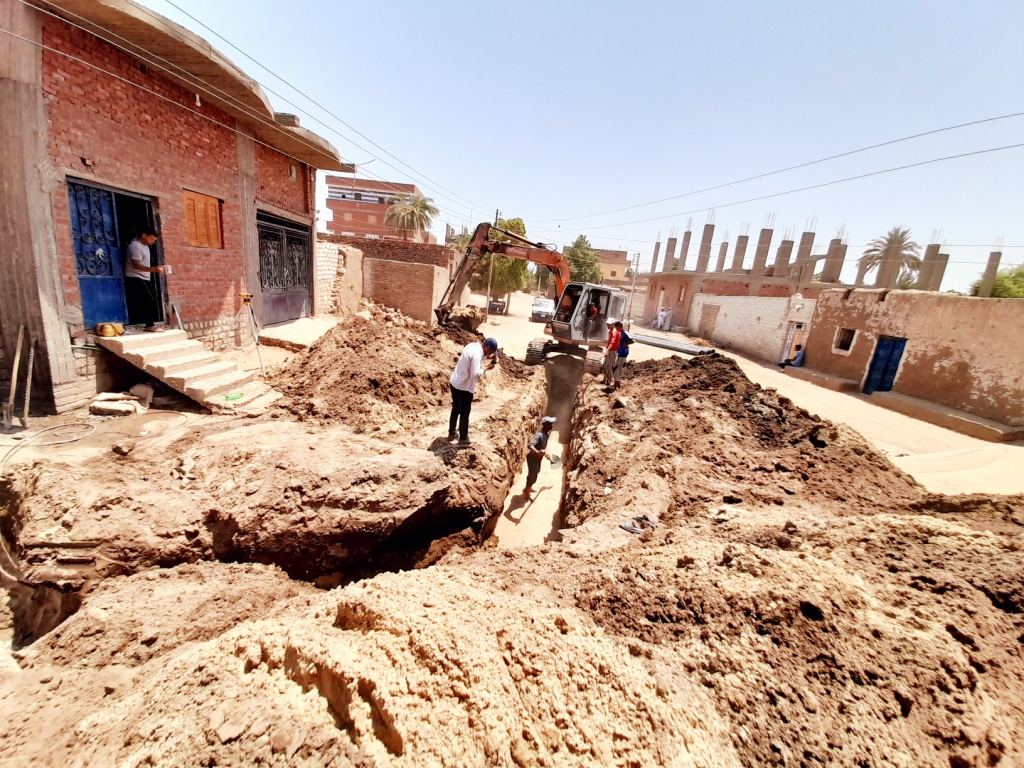 مشروعات الصرف الصحى فى قرى أقليت بمحافظة أسوان (8)