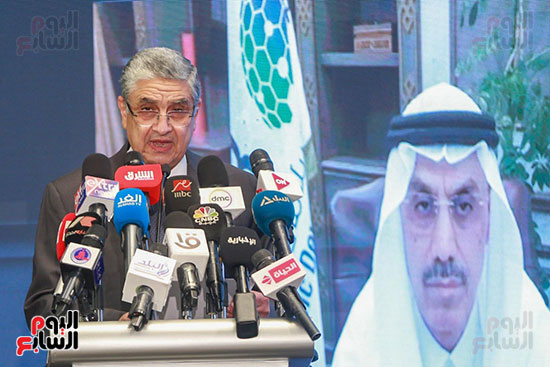 توقيع عقود ترسيه مشروع الربط الكهربائى (17)