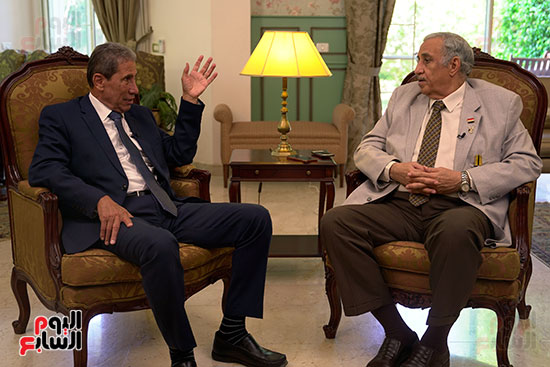 لقاء يجمع اللواءين أبو النجا والمندوه لقاء يجمع اللواءين أبو النجا والمندوه