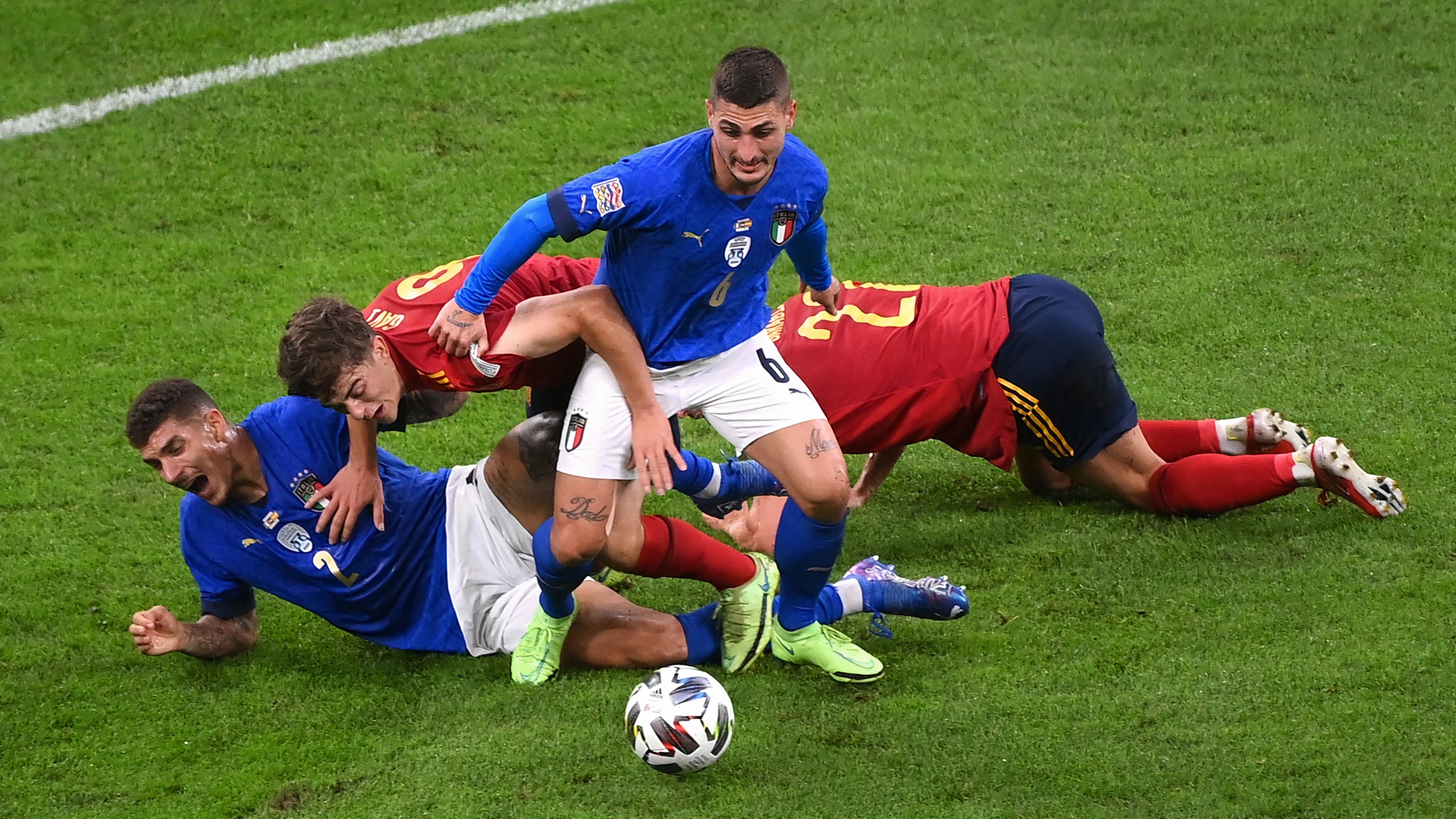 Матчи италии по футболу сегодня. Италия Испания лига наций. Италия футбол сборная. Лига Италии. Испания проиграла.