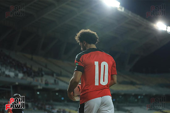 مباراة منتخب مصر وليبيا فى التصفيات المؤهله لكأس العالم (21)