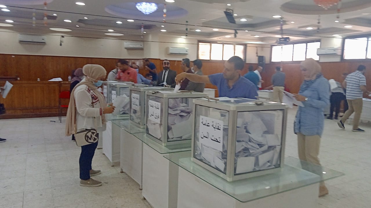 انتخابات التجديد النصفى لنقابة الأطباء بكفر الشيخ (1)