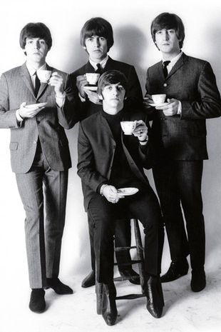 1_The-Beatles-in-a-formal-studio-setting (1)