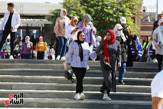 جامعة حلوان تستقبل الطلاب