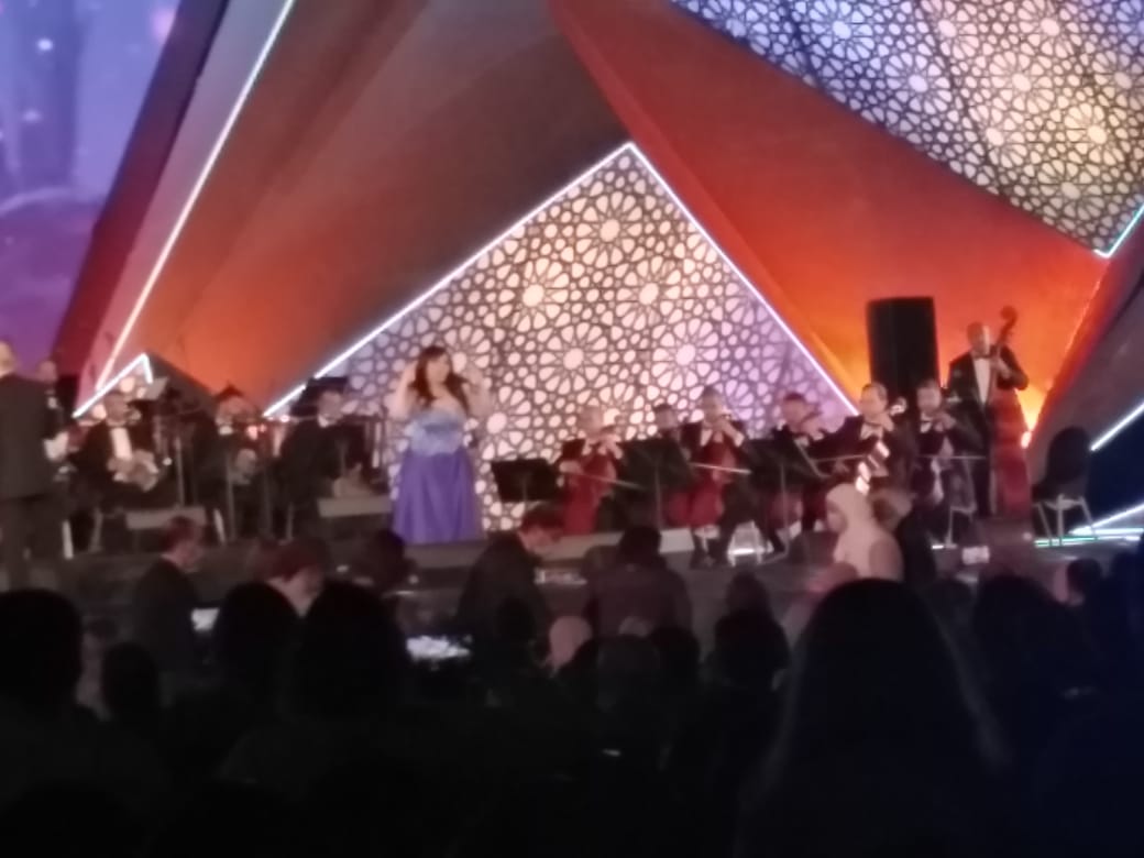 وعد البحري تغني لأسمهان في مهرجان الموسيقي العربية (1)