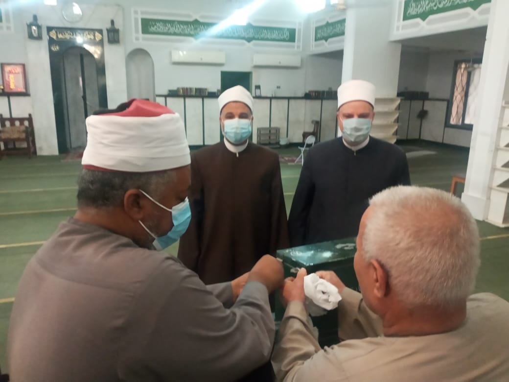 رفع صناديق التبرعات من مسجدي أسد بن الفرات وأنس بن مالك بالجيزة (1)